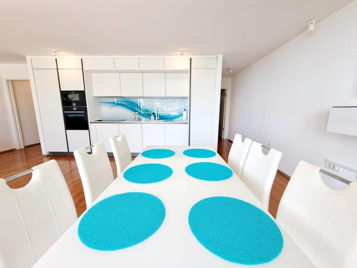 Vip Apartment Порторож Экстерьер фото