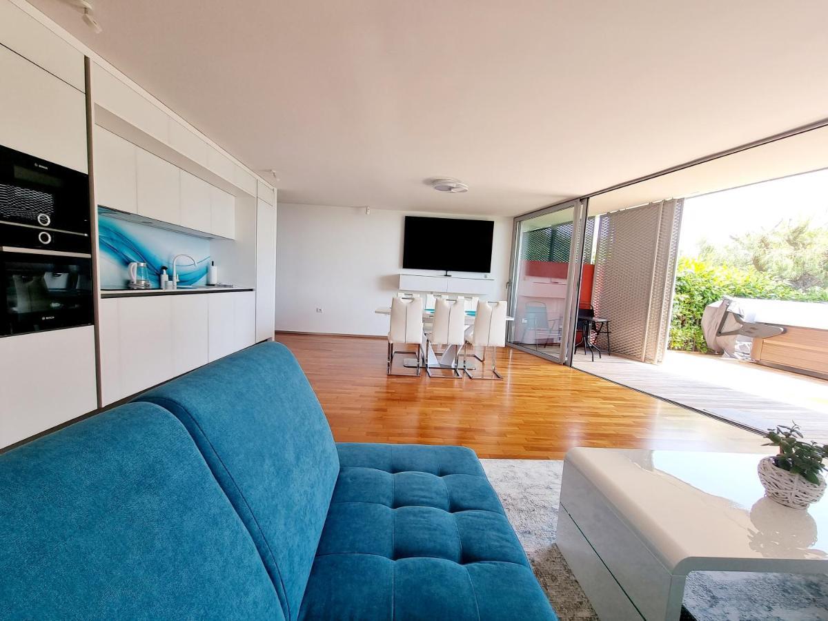 Vip Apartment Порторож Экстерьер фото