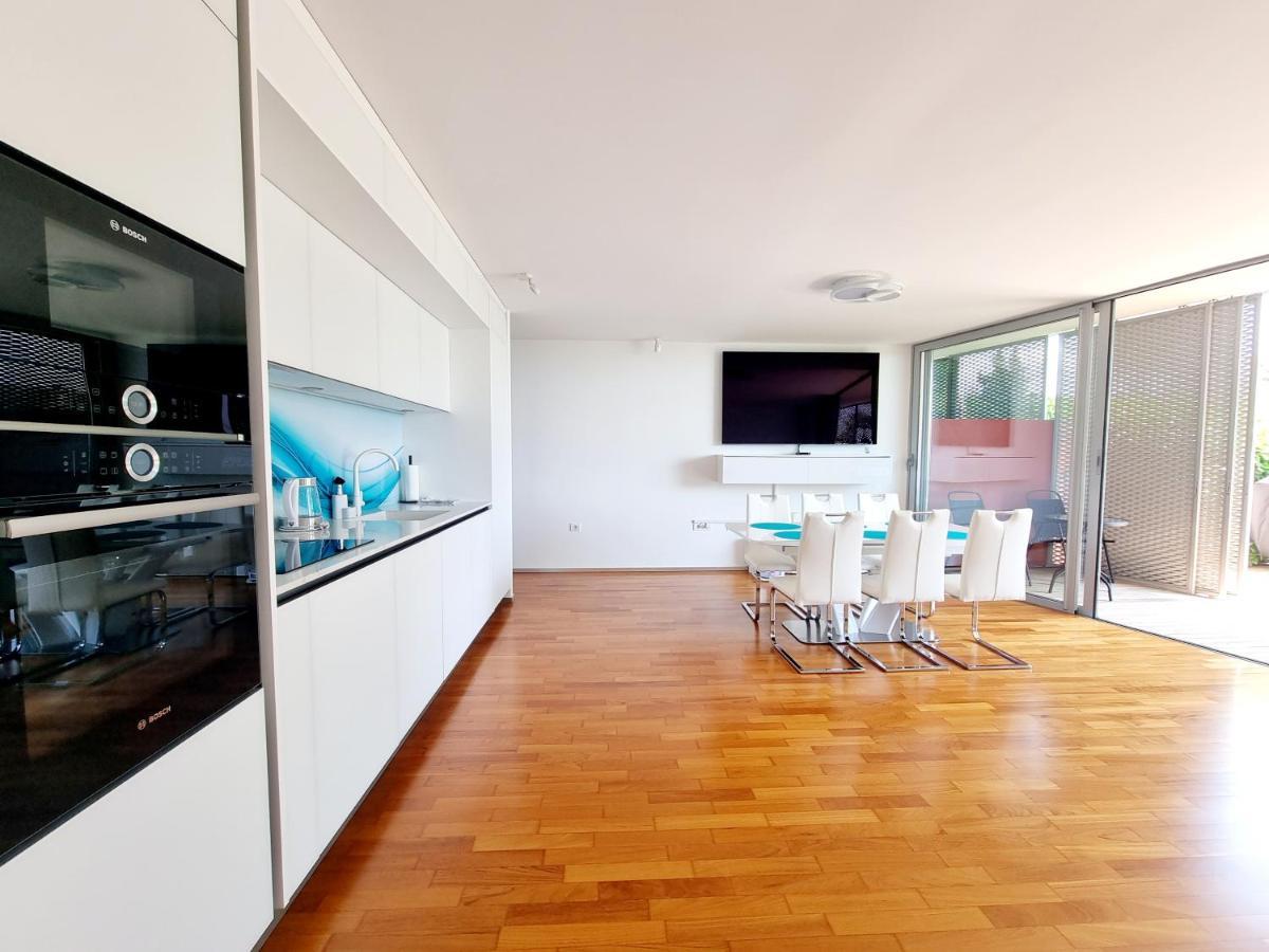Vip Apartment Порторож Экстерьер фото