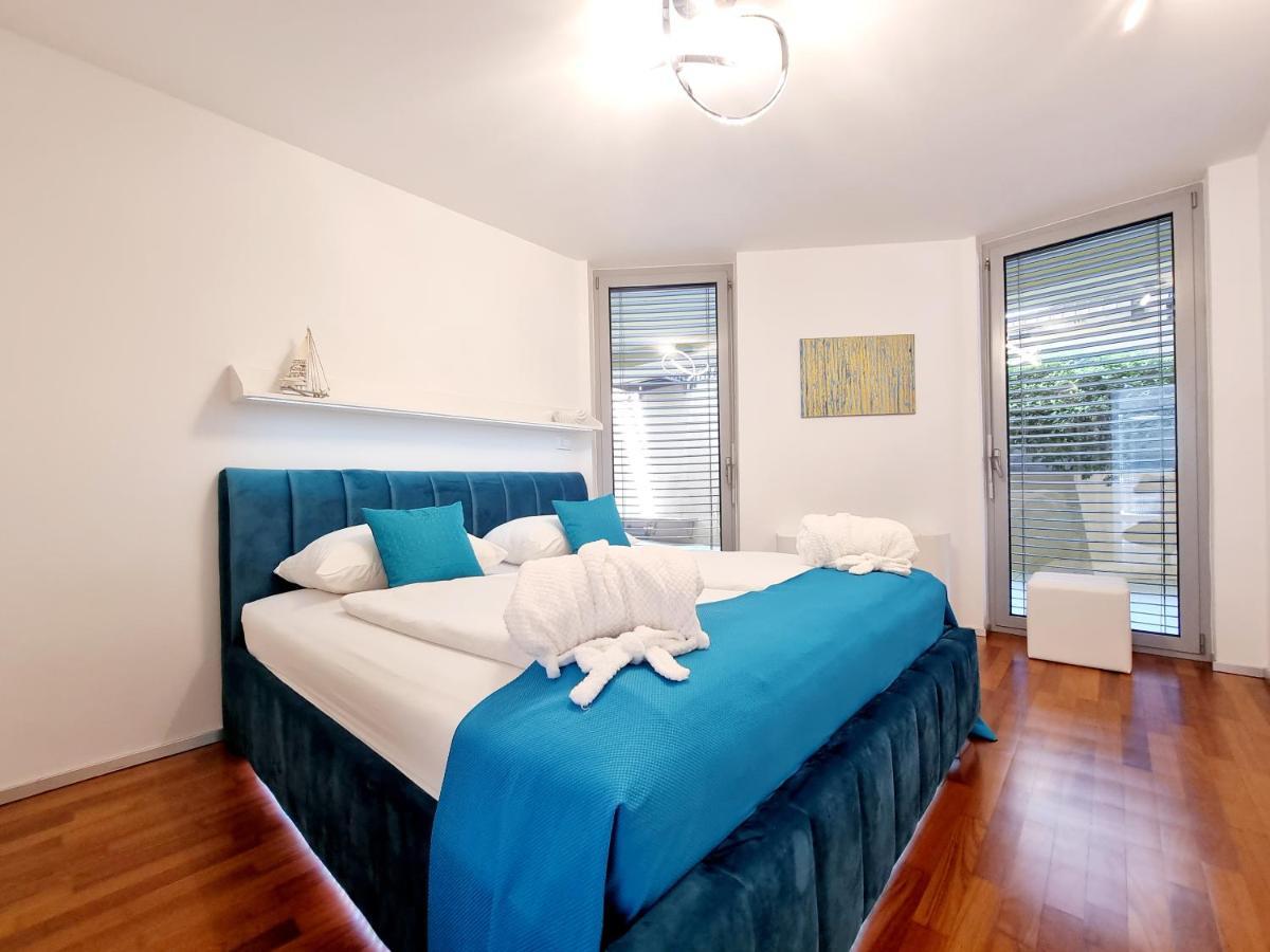 Vip Apartment Порторож Экстерьер фото